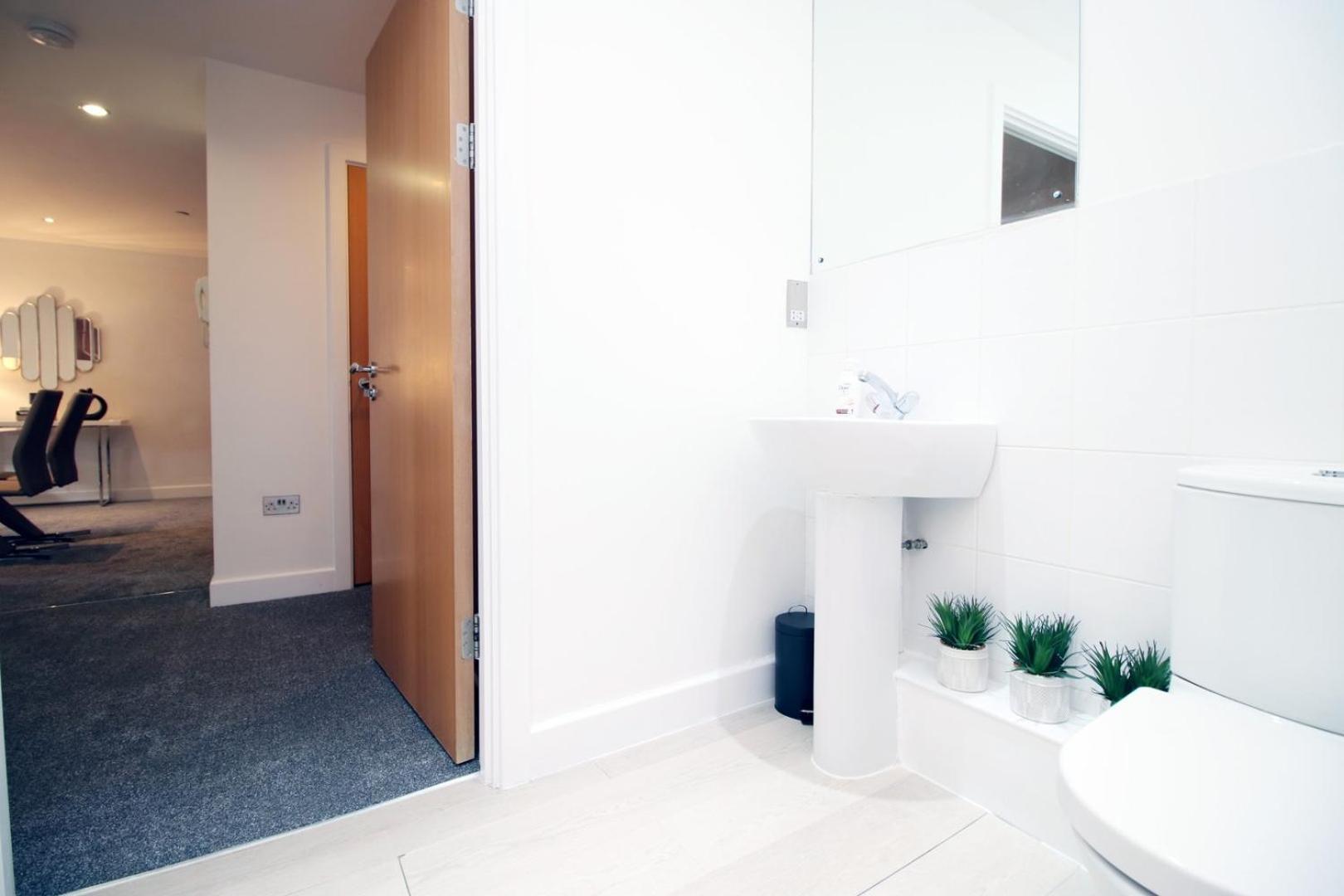 2Br Near City Centre Бристоль Экстерьер фото