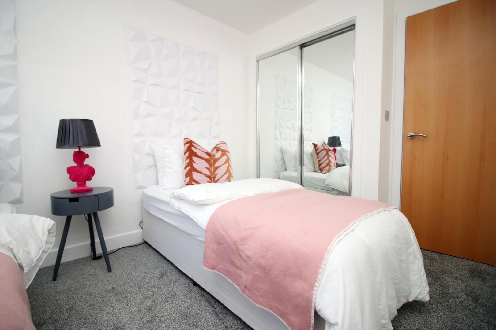 2Br Near City Centre Бристоль Экстерьер фото